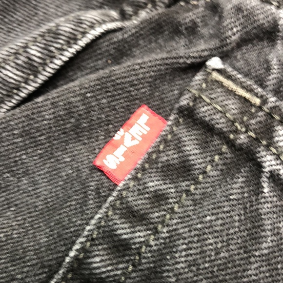 LEVI BLACKWASH BUTTONFLY JEAN SHORTS W24 ⭐️ - Picture 7 of 14